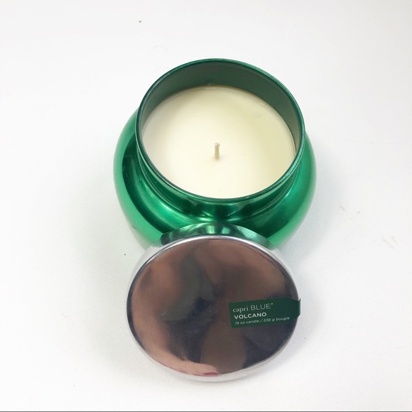 NWT VOLCANO Capri Blue 19 Oz Jar Candle - Picture 3 of 9